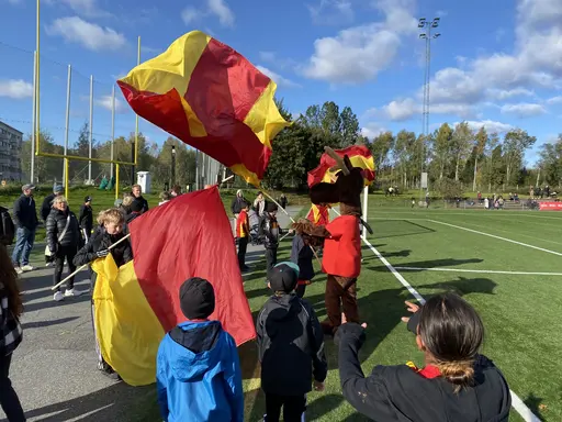 En solig men blåsig föreningsavslutning på Tyresövallen!