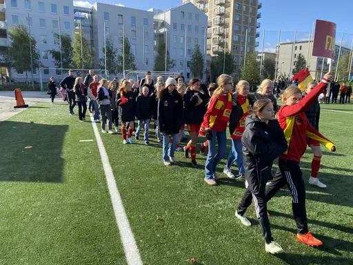 En solig men blåsig föreningsavslutning på Tyresövallen!