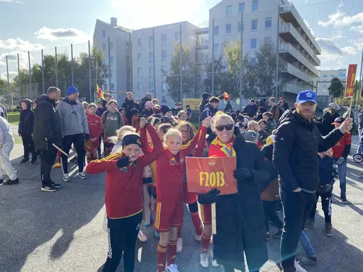 En solig men blåsig föreningsavslutning på Tyresövallen!