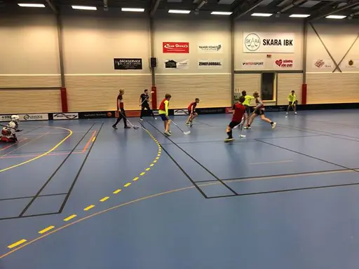 Anton Schöld, Lukas Lilja, Sebastian Evertsson och Emil Skillermo på plats för att stötta våra ungdomar i deras utveckling!