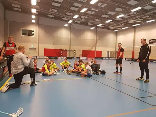 Anton Schöld, Lukas Lilja, Sebastian Evertsson och Emil Skillermo på plats för att stötta våra ungdomar i deras utveckling!