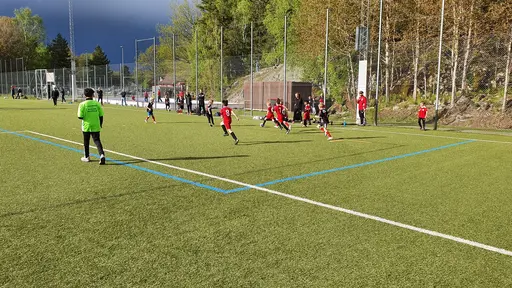 Killarna var super duktiga och tack för våra fans som klättrade berg för att komma och se oss!!