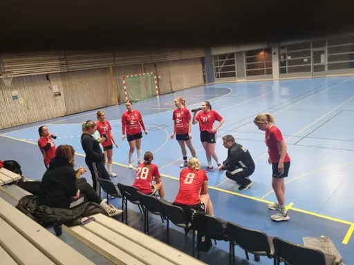 Timeout och anfall mot man-man-försvar.