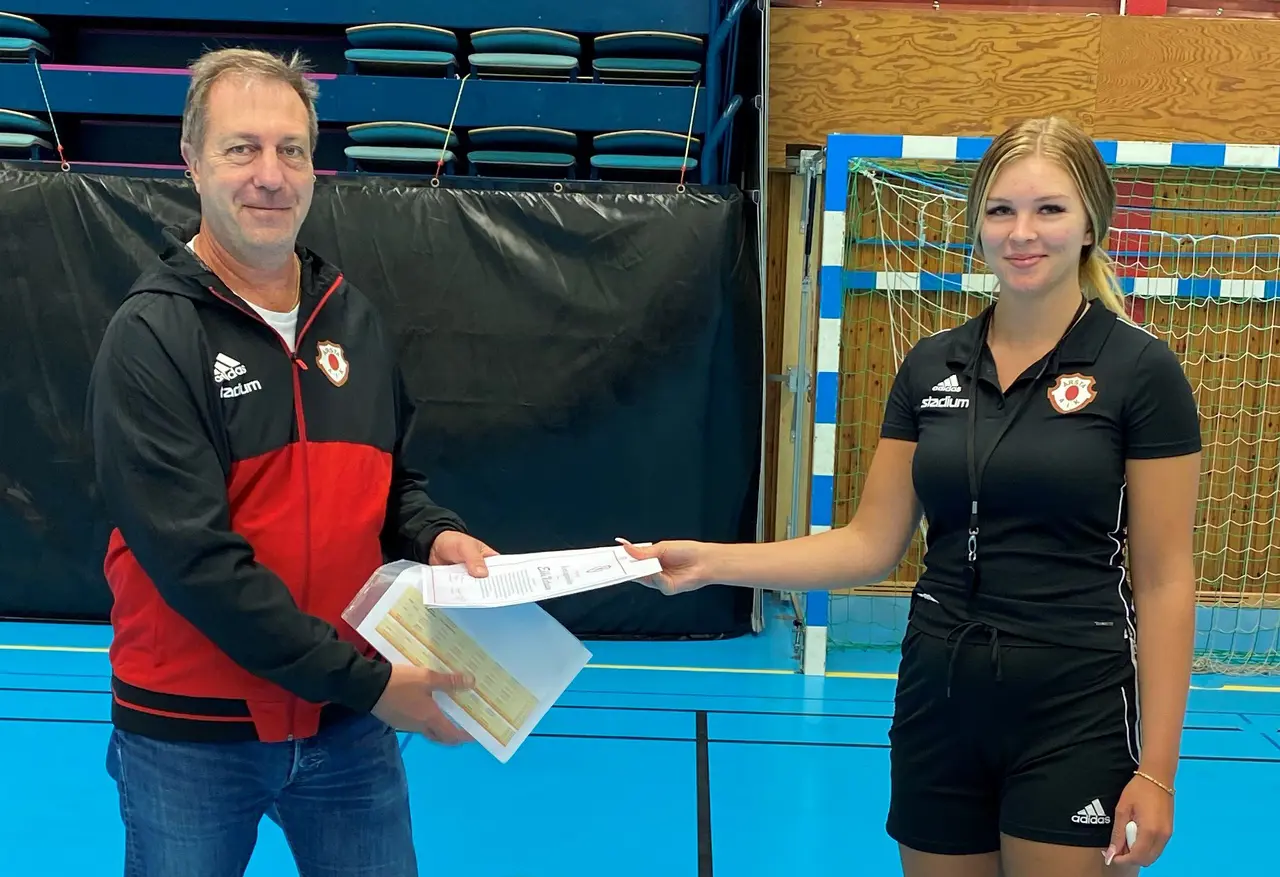 Ebba Martinsson, årets ungdomsledare 2020/21