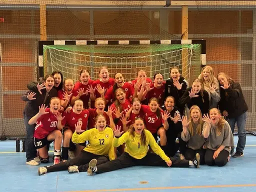 Dags att heja fram Årsta F16 i finalspelet i USM!