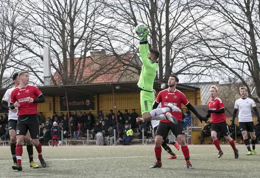 2019-04-13 Lomma IP  Premiärmatchen blev dessvärre en förlust med 0-1.