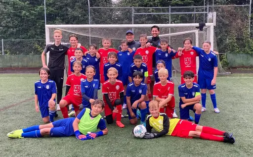 Southampton Town United Soccer Club på besök på Lomma IP