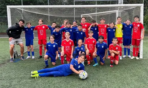 Southampton Town United Soccer Club på besök på Lomma IP