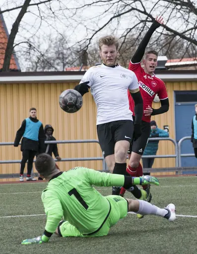 2019-04-13 Lomma IP  Premiärmatchen blev dessvärre en förlust med 0-1.