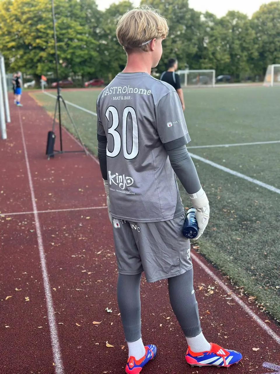 Debut för Anton Lindh i Herr A