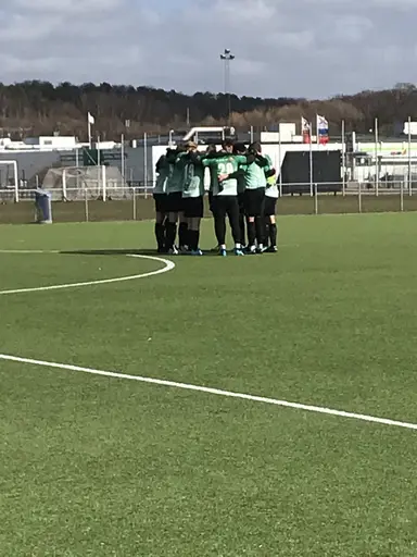 Förväntan i luften inför premiären.