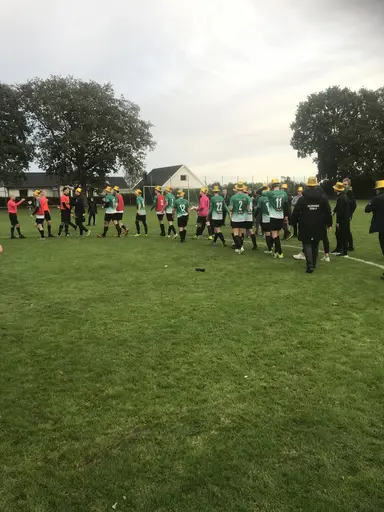 Härliga bilder från matchen och slutsignalen.