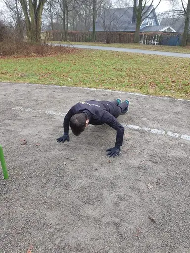 Det är inte bara fotbollsträning som krävs för att nå toppen i år.