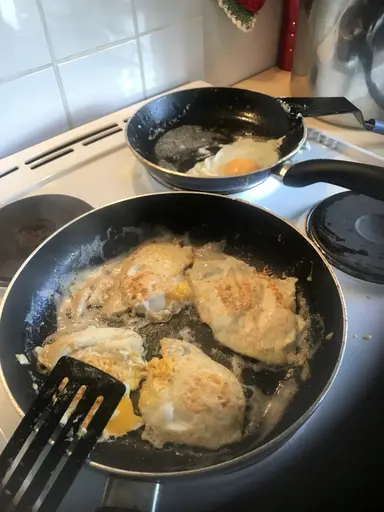 Uppladdning med pyttipanna och ägg idag