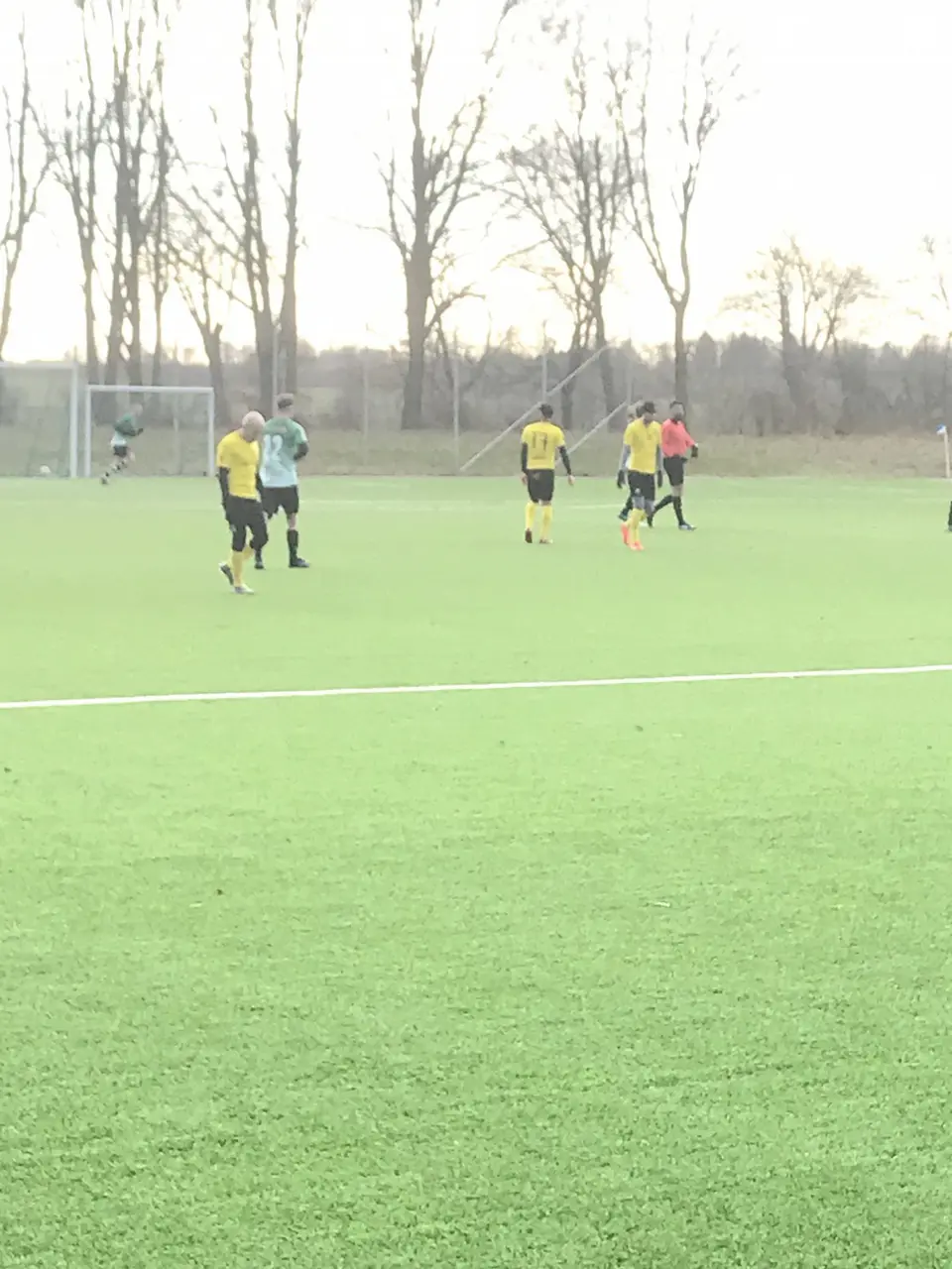 Matchen är i full gång.