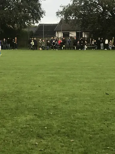 Härliga bilder från matchen och slutsignalen.