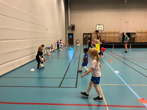 Många tjejer på plats - riktigt skoj!