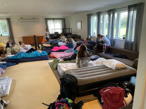 Grymt trevlig första fotbollsläger med tjejerna på "himmaplan" i Klagshamn. Bra träningsfokus blandat med roliga aktiviteter och gruppövningar.