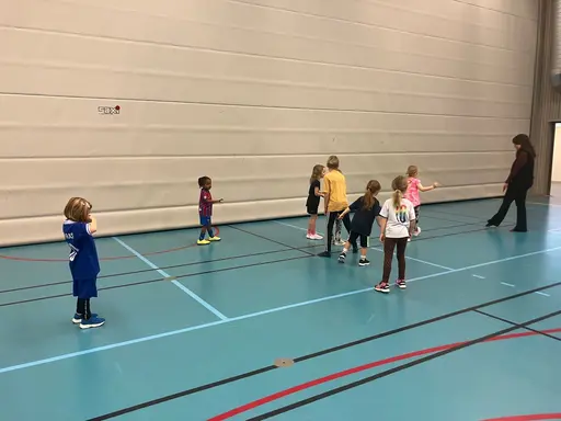 Det blev rejält trötta tjejer när de inte var så många idag!