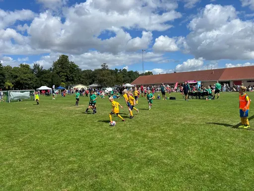 En riktigt bra start på höstens fotbollssäsong blev Team Sportia Cup i Ystad! Totalt 9 matcher spelade mot olika Skåne-lag. Taggat gäng!
