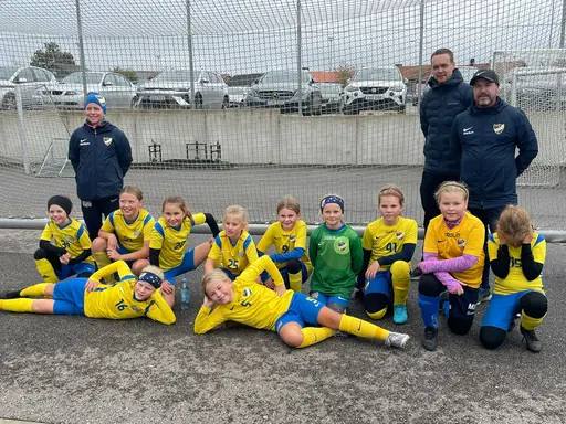Två lag regerade på Trelleborg Cup 2022! Cupen var det sista för utesäsongen detta året och under året har truppen växt ytterligare till 35 tjejer. En utmaning men samtidigt en väldigt givande sådan!