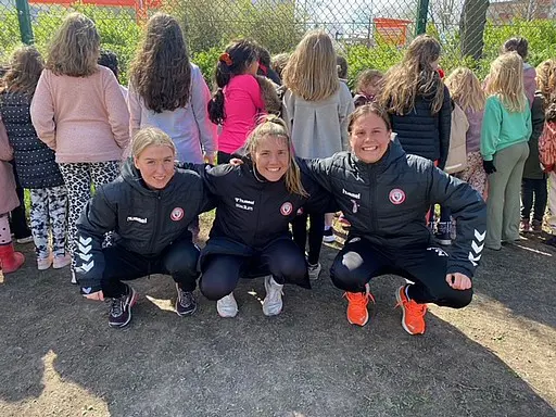 Elin Johansson, Carly Wickenheiser, Josefin Harrysson