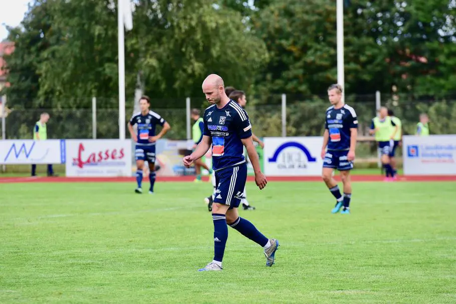 Milos var ett krokben från ett ledningsmål, men fick varken boll eller straff med sig…
