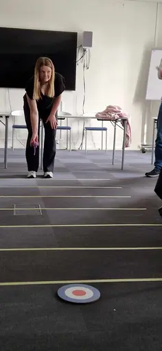 En eftermiddag med mycket skratt då vi körde Bäst i Test, åt asiatisk mat och laddade inför seriestarten nästa vecka