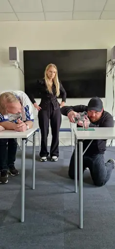 En eftermiddag med mycket skratt då vi körde Bäst i Test, åt asiatisk mat och laddade inför seriestarten nästa vecka