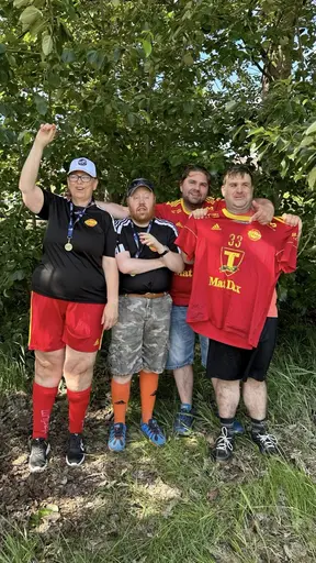 Bilder från Eken cup 2024. Bild 1 Uppvärmning tillsammans med Ösmo, bild 2 Matchen är igång, bild 3 Våra glada spelare, bild 4 Prisutdelning Tyresö och Ösmo tillsammans.