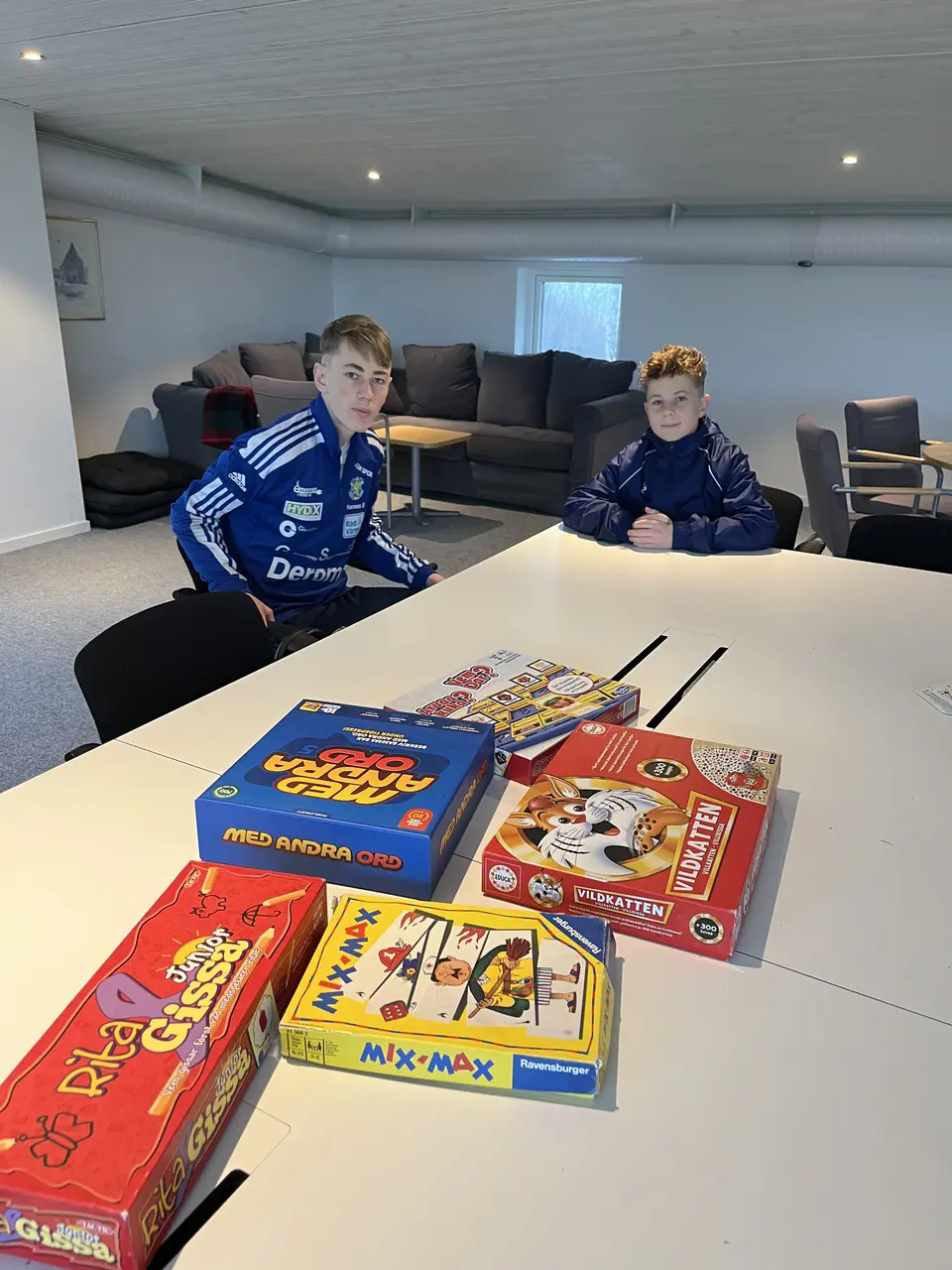 Hannes & Egon är 2 av våra unga ledare under årets lovaktiviteter