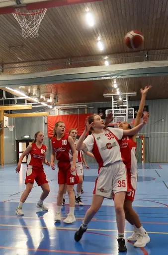 Supertjejerna besegrar Blackeberg Beckomberga med 56-32.