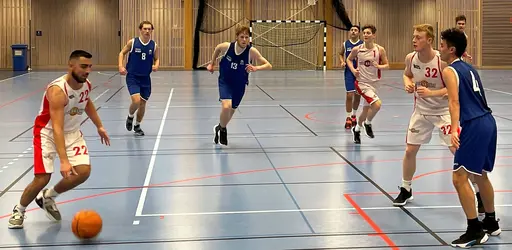 Boysen springer ifrån Västerås