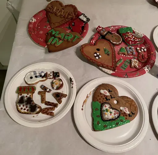 Lagaktivitet med kreativt Pepparkakstillverkning. Stort TACK till Selma o Steffi!