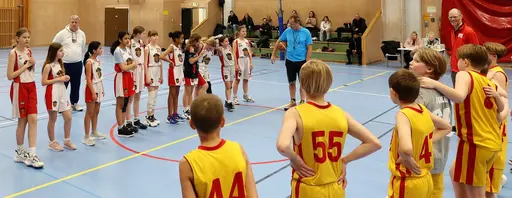Återigen en härlig match mot Åkersbergagrabbarna! Stress-vinnaren o laget