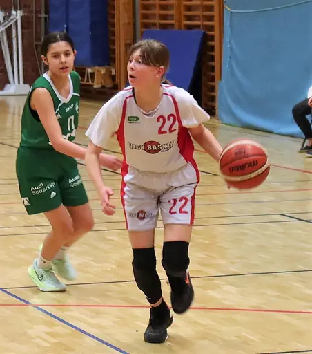 Supertjejerna besegrar Södertälje i semifinalen i Stockholmscupen (Nivå 1)