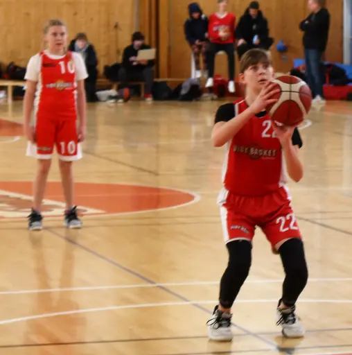 Avslutande seger mot Danderyd och klar serieseger i nivå 1 för supertjejerna!