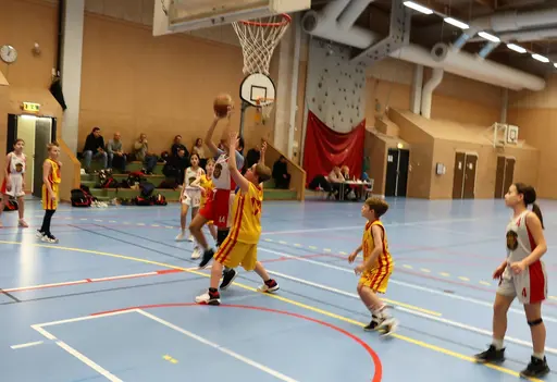 Återigen en härlig match mot Åkersbergagrabbarna! Stress-vinnaren o laget