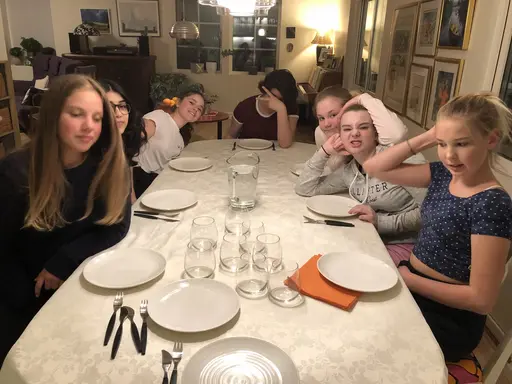 9/3-2018: Väldigt lyckat lagmys hemma hos Timna, där vi käkade pizza och såg filmen ”Coach Carter”