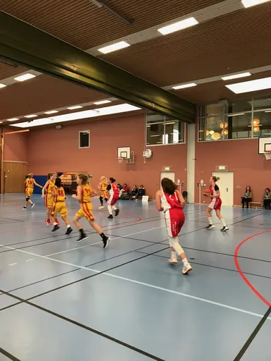 27/10-2018: Hemmamatch i simhallen mot Åkersberga F04:a. 