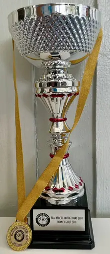 De 7 supertjejerna  i F10 Röd som vann F10 Invitational i överlägsen stil