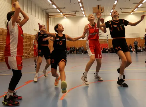 Var är bollen? Lunch för Röda laget, Nike på linjen, Peptalk!