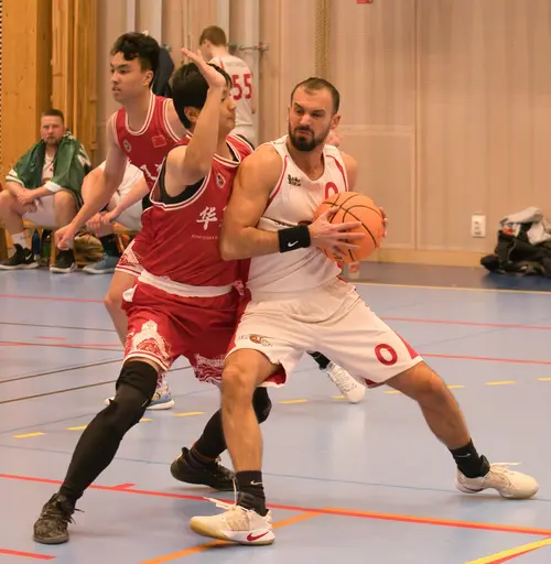 H4-boysen föll i en jämn fight mot kineserna i KKFS