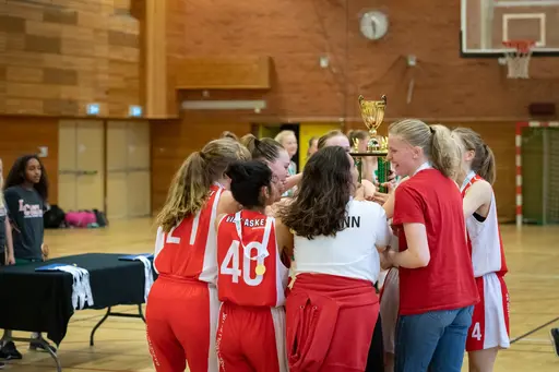05/26-2019: Bilder från finalen i Lampe Open 2019 där vi van mot Finska Turun Riento (41-38) efter en jämn match! Matchens lirare blev #21 Amanda Unger!   Foto: Anders Tillgren  