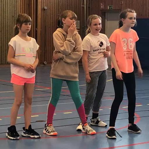 "Specialstress" och sedan massor med matchspel.