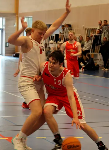 Seger mot Aros efter en riktigt bra match!