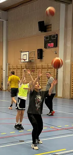 Elin-Daniel, Freja-Erik, Amanda-Patrik, Arushi-Farazee, Nevena-Dejan, Lisa-Carina, Emma-Martin, Selma-Steffi