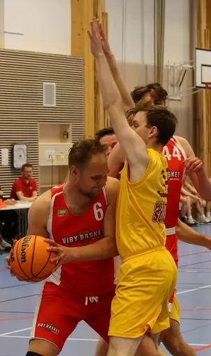 David tar alltid fighten! (här mot Central April 22)