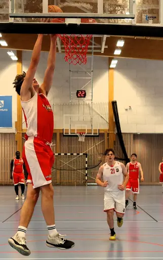Seger mot Aros efter en riktigt bra match!