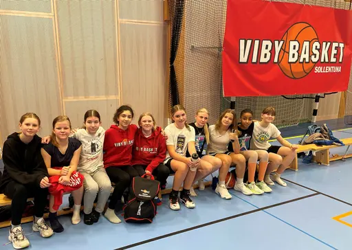 Först kikade vi på Vibys FU19 som slog Åkersberga i USM, sedan lunch och därefter skotträning!
